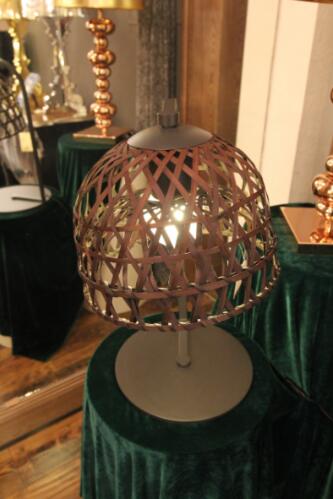 乐从罗浮宫：3款床头灯让你安享睡前时光