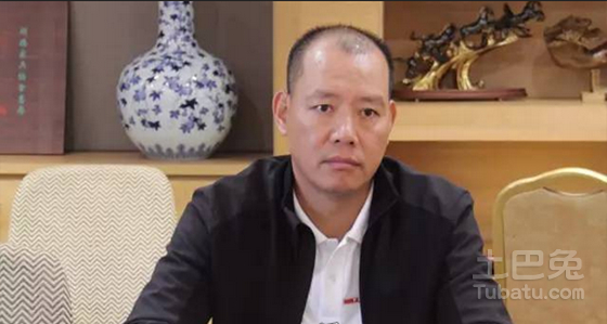 顺德区家具协会会长梅荣能先生